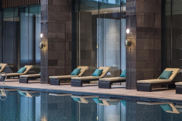 悠闲成都夜生活，咖啡养生新体验(2020成都夜店攻略)